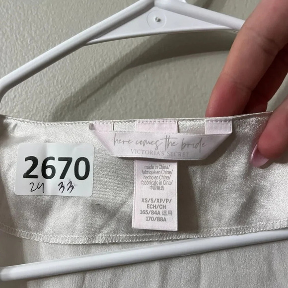 Victorias Secret Womens White Robe XS Here Comes The Bride Satin Lace 3/4 Sleeve - Picture 2 of 9